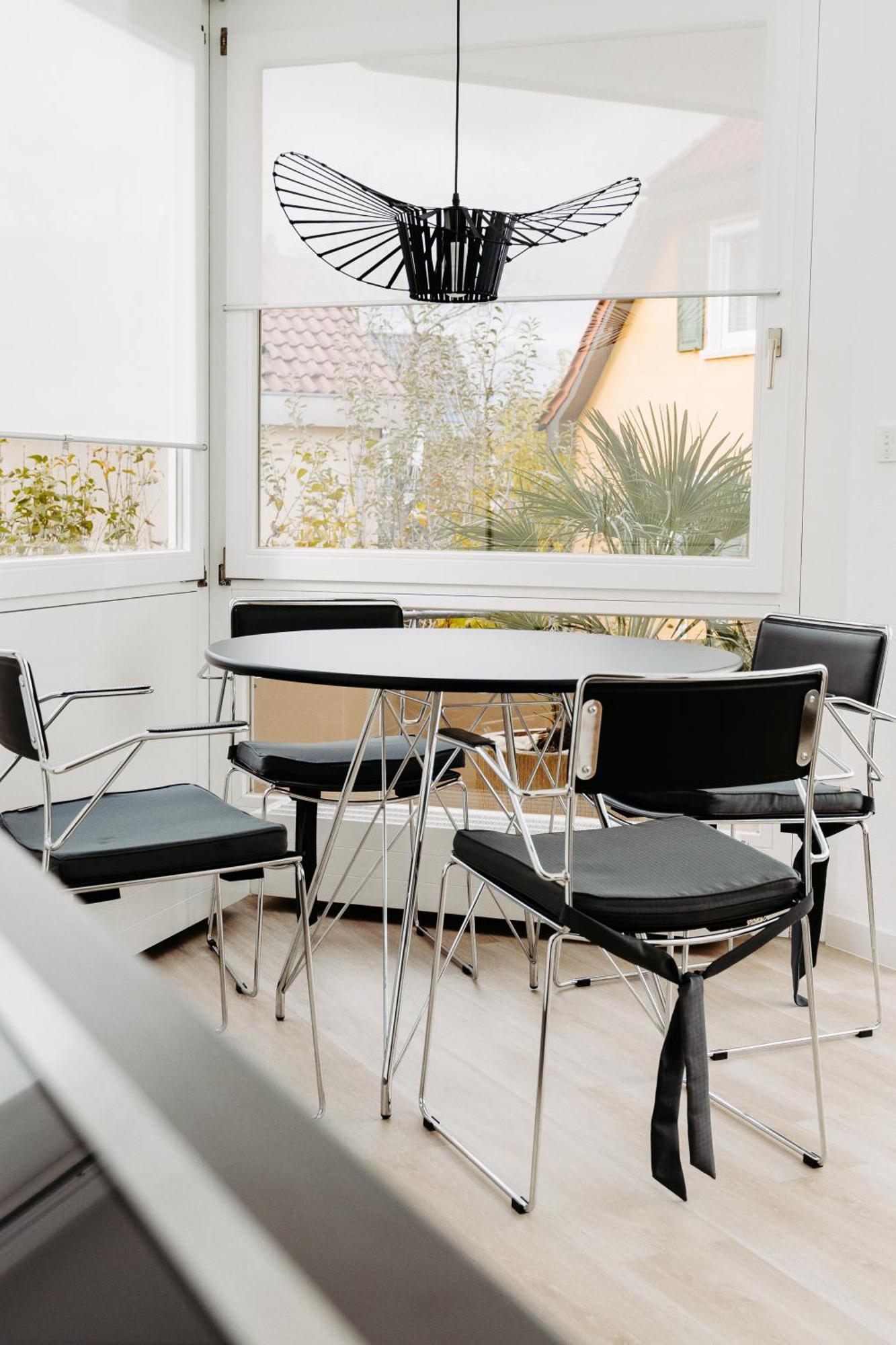 Lubu Stay Central, Cozy, With Workspace And Parking Людвигсбург Экстерьер фото