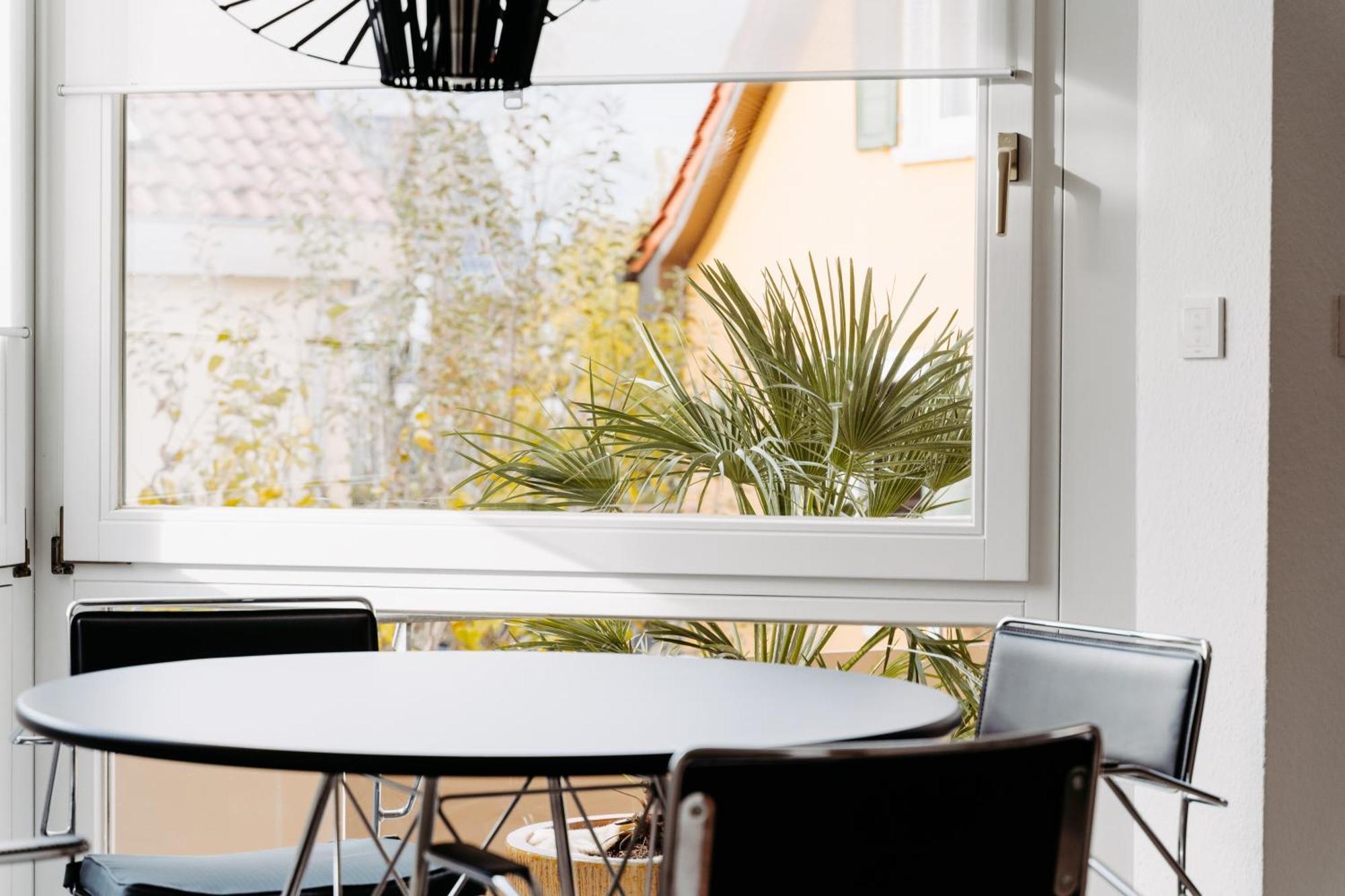 Lubu Stay Central, Cozy, With Workspace And Parking Людвигсбург Экстерьер фото
